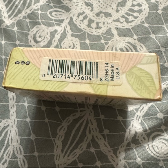 Clinique Beyond Perfecting Foundation and Concealer - 14 vanilla - Picture 8 of 8